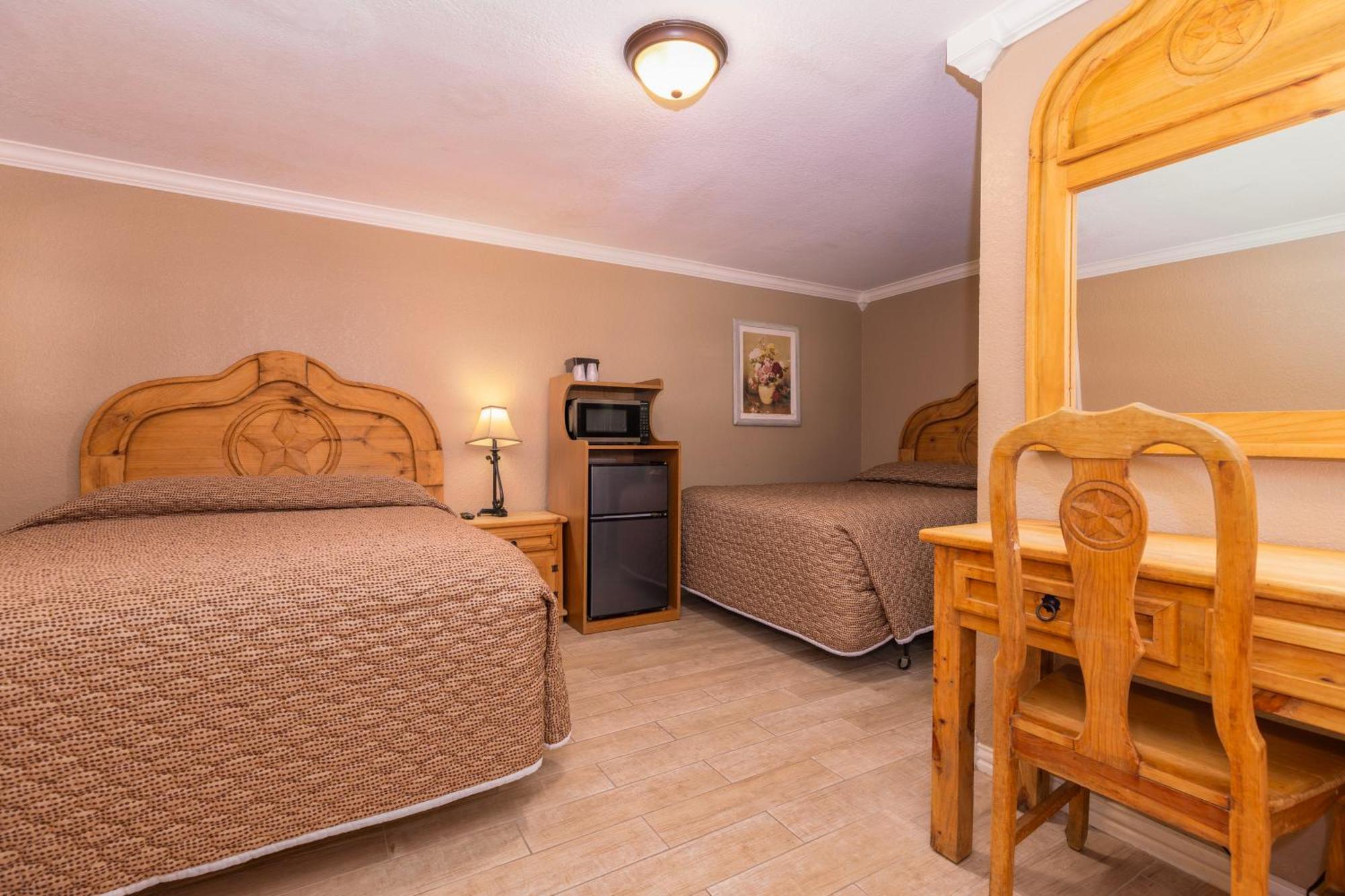 Country Inn Motel Fredericksburg Esterno foto